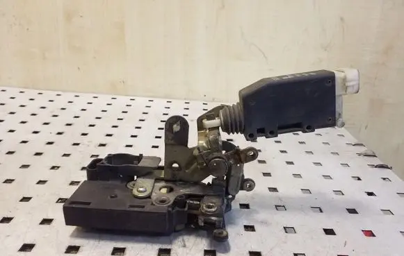 Front door lock