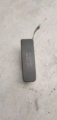 Passenger airbag on/off switch
