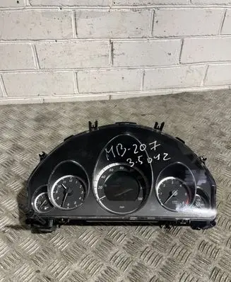 Mercedes-Benz E C207 W207 Speedometer (instrument cluster) A2129004704