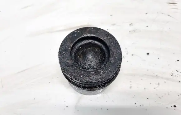 Land Rover Freelander 2 - LR2 Piston 