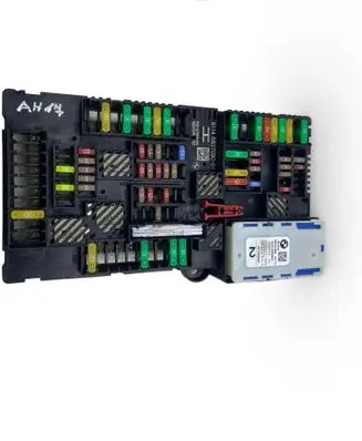 BMW 5 G30 G31 G38 Fuse module 61356992957