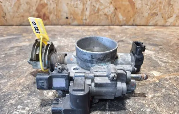 Subaru Impreza II Throttle body valve 136800-1121 22650AA182