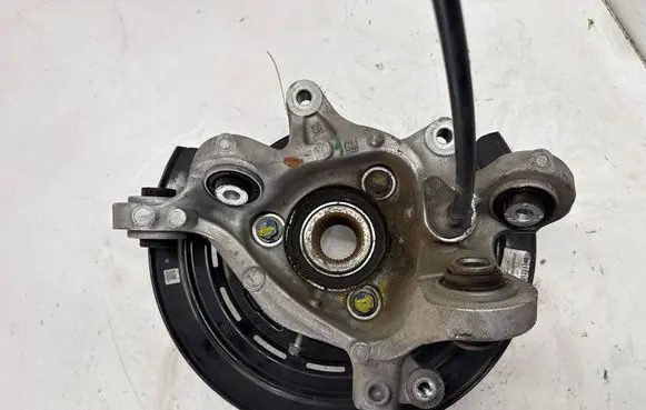 Chevrolet Camaro Rear wheel hub 84755515 23318171 84274911