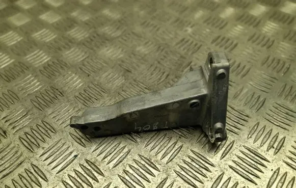 Mazda CX-30 Engine mounting bracket 700985