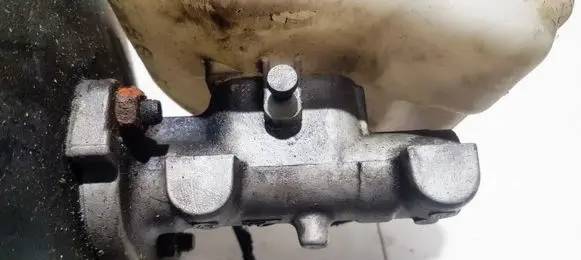 Mazda MX-3 Master brake cylinder