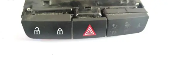 Opel Insignia A Hazard light switch 13324594