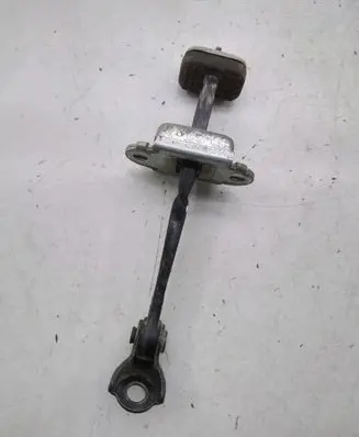 Honda CR-V Rear door check strap stopper