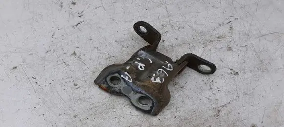 Toyota Corolla E120 E130 Front door lower hinge NOCODE