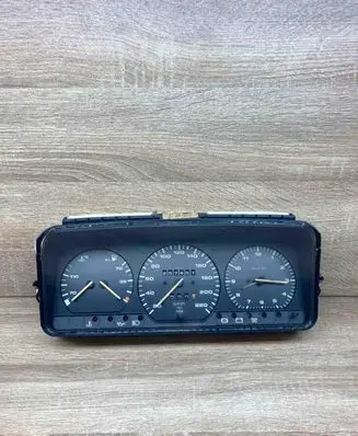 Volkswagen PASSAT B3 Speedometer (instrument cluster) 357919059AC 81117657