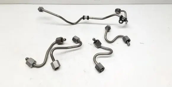 Mercedes-Benz C W204 Fuel injector supply line/pipe 