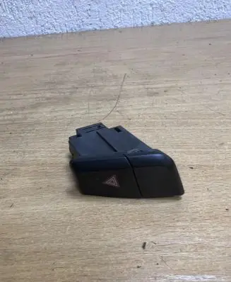 Audi A4 S4 B8 8K Hazard light switch 8K2941509A D9185
