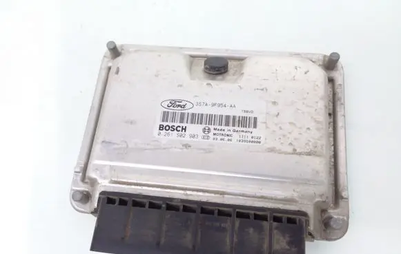 Ford Mondeo Mk III Engine control unit/module 3S7A9F954AA 0261S02903