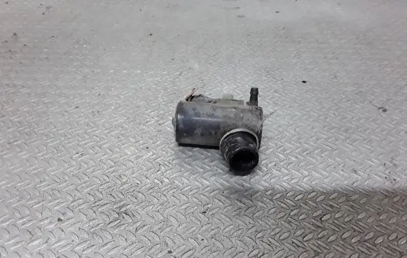 Mazda 3 I Windscreen/windshield washer pump