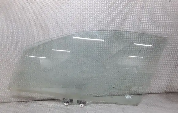 Honda Jazz Front door window glass four-door