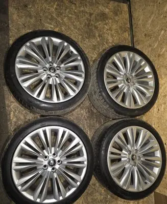 Jaguar XK - XKR R19 alloy rim 8W83CC 8W83DB