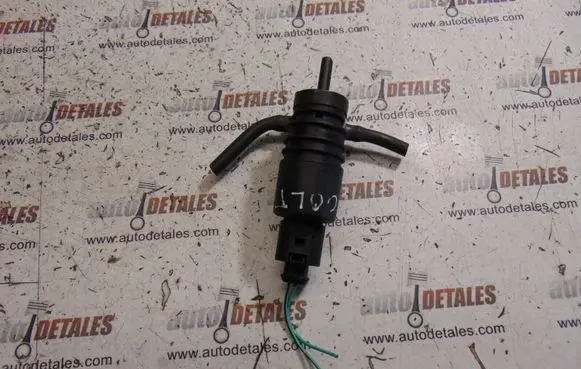 Mitsubishi Colt Windscreen/windshield washer pump 2048660221