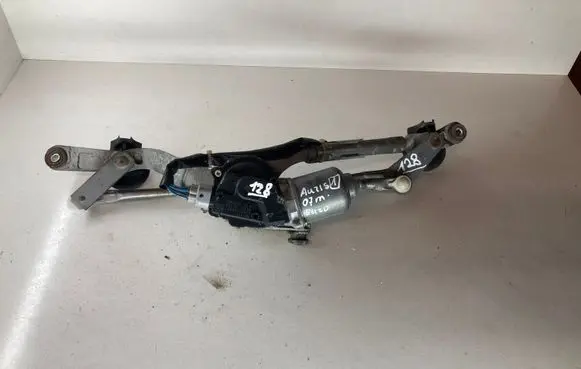 Toyota Auris 150 Front wiper linkage and motor 8511002190