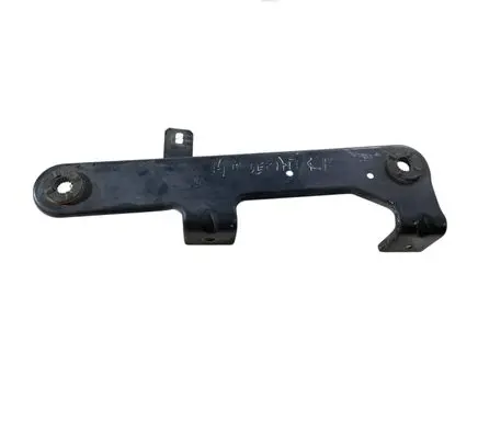 Maserati Ghibli Intercooler pipe mounting bracket 670001348