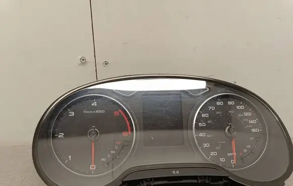 Audi A3 S3 8V Speedometer (instrument cluster) 8V0920971E VDD0241901