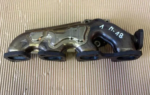 Mercedes-Benz CLA C117 X117 W117 Exhaust manifold A651