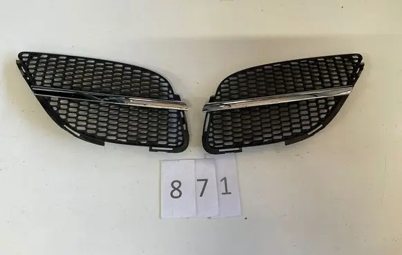 Nissan Almera N16 Front bumper upper radiator grill 62320-BN700 62330-BN700