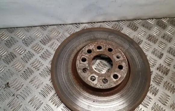 Skoda Superb B6 (3T) Front brake disc