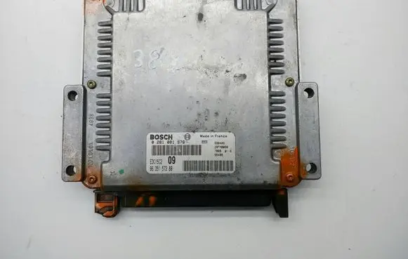 Peugeot 406 Engine control unit/module 0281001978 9635157280