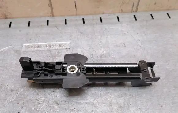 Audi A4 S4 B7 8E 8H Seat belt height adjuster 8E0857833E 607682400A 560927324
