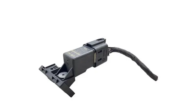 Audi A3 S3 8P Glow plug pre-heat relay 03G907282A K5391