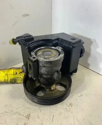 Peugeot 206 Power steering pump 9639650880