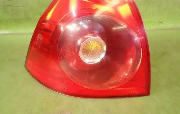 Volkswagen Golf V Rear/tail lights 1K6945095AA