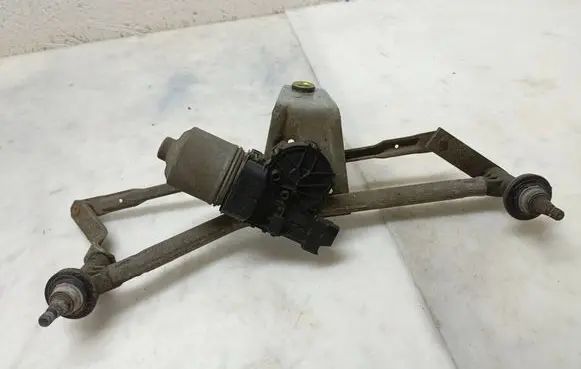 Peugeot 206 Front wiper linkage and motor 0390241523 3397020578