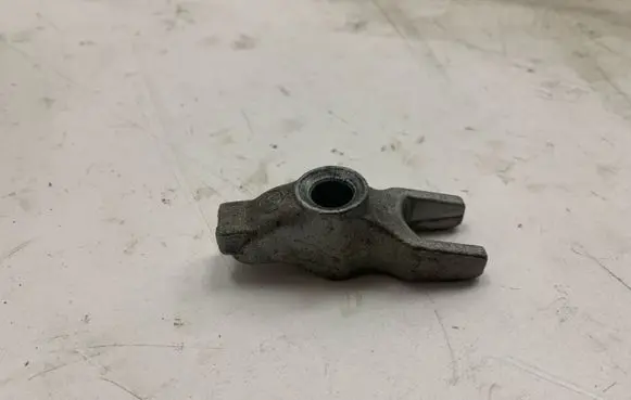 Opel Insignia A Fuel Injector clamp holder 4763