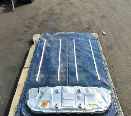 Tesla Model Y Hybrid / electric car battery 152619301B 170001200D