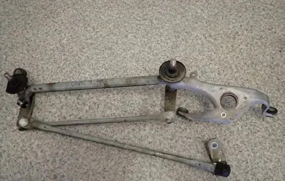 Honda Civic IX Front wiper linkage 