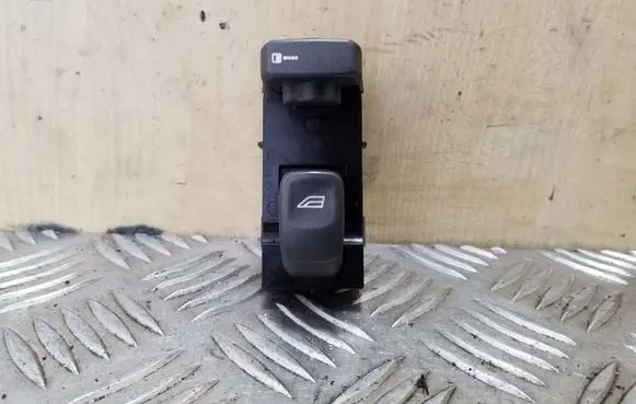 Volvo S40, V40 Electric window control switch 30889753