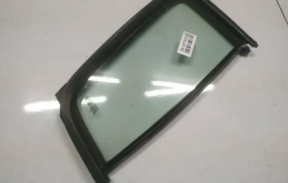 Suzuki Swift I Rear vent window glass as2