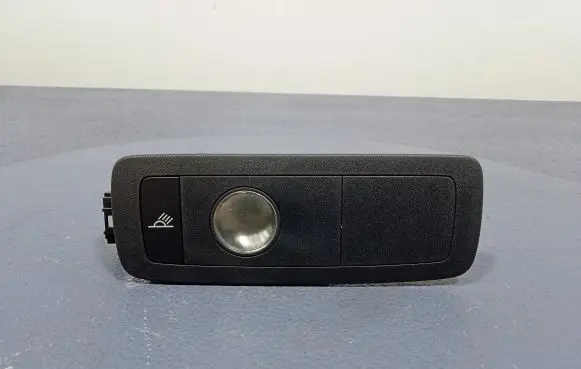 Volkswagen Touareg II Boot/trunk interior light 7P6947292T
