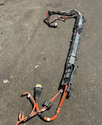 BMW 2 F45 High voltage cable 6824117 6824128