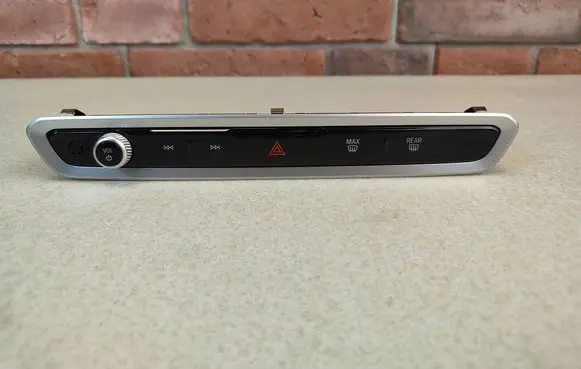 BMW X5 G05 Head unit multimedia control 5A64198