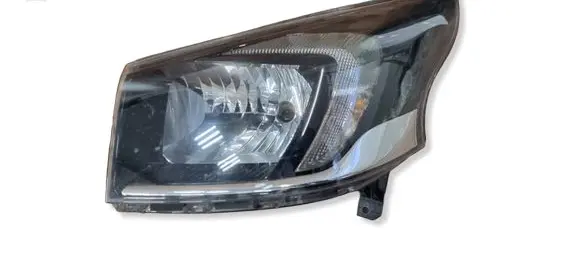 Opel Vivaro Headlight/headlamp 1EE01156505 260605859R 9386759