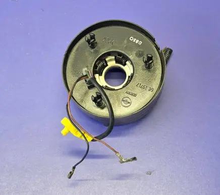 Smart ForTwo I Airbag slip ring squib (SRS ring) 0001296V008