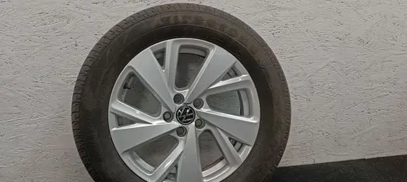 R16 alloy rim