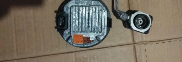Subaru Outback (BS) Headlight ballast module Xenon