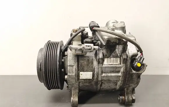 BMW 5 F10 F11 Air conditioning (A/C) compressor (pump) 9216466