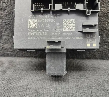 Audi A4 S4 B9 Door control unit/module 8W0959595E 8W0959595