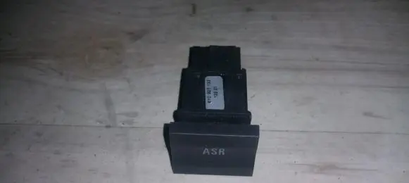 Traction control (ASR) switch