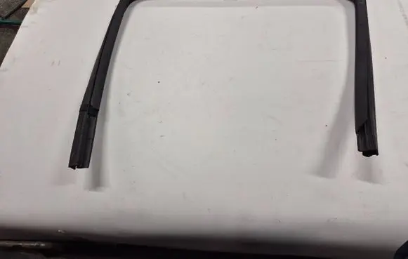 Ford F150 Rubber seal rear door window/glass Fl341625767a