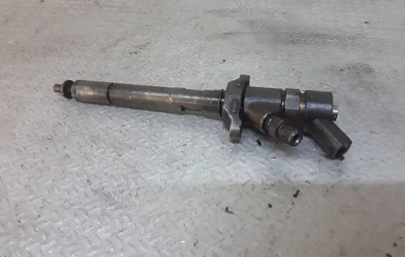 Ford Focus C-MAX Fuel injector 0445110188