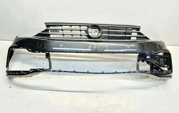Volkswagen PASSAT B8 Front bumper 3G0807221G